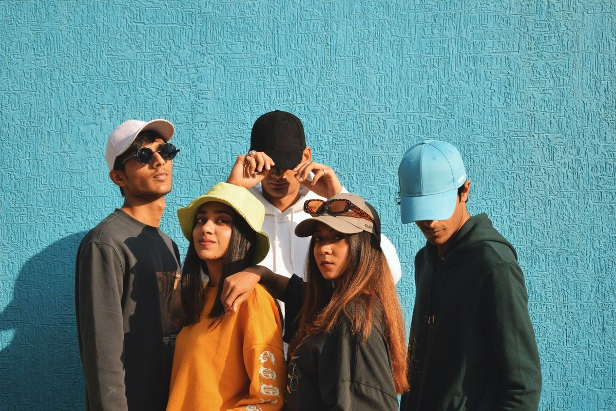 Caps
