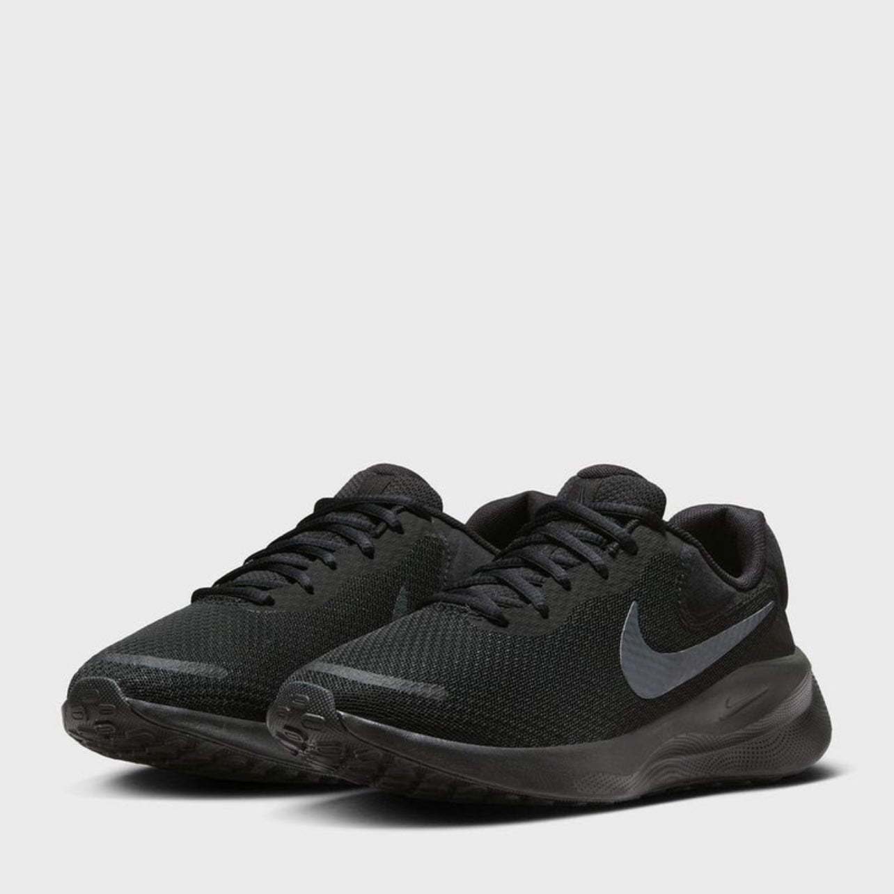 Nike Revolution 7