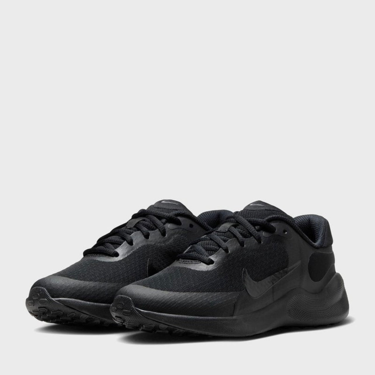 Nike Revolution 7