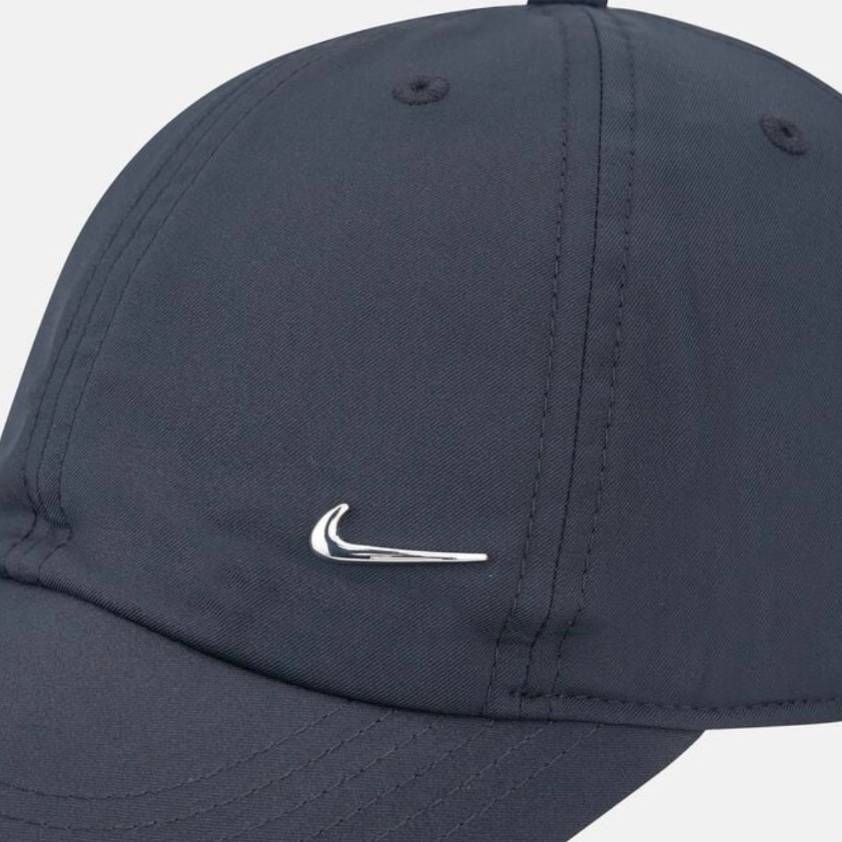 Dri-FIT Club Swoosh Cap